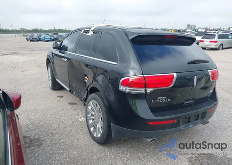 2015 Lincoln Mkx z USA, uszkodzony, nr VIN 2LMDJ6JK0FBL32156